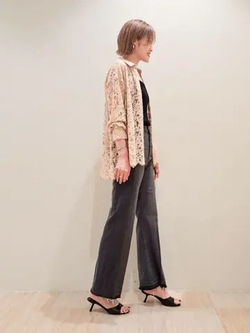 GRACE CONTINENTAL 今野　志保 コーディネート画像