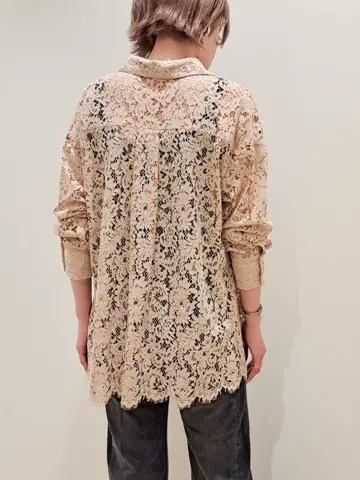 GRACE CONTINENTAL 今野　志保 コーディネート画像