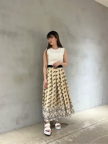 GRACE CONTINENTAL Machi コーディネート画像