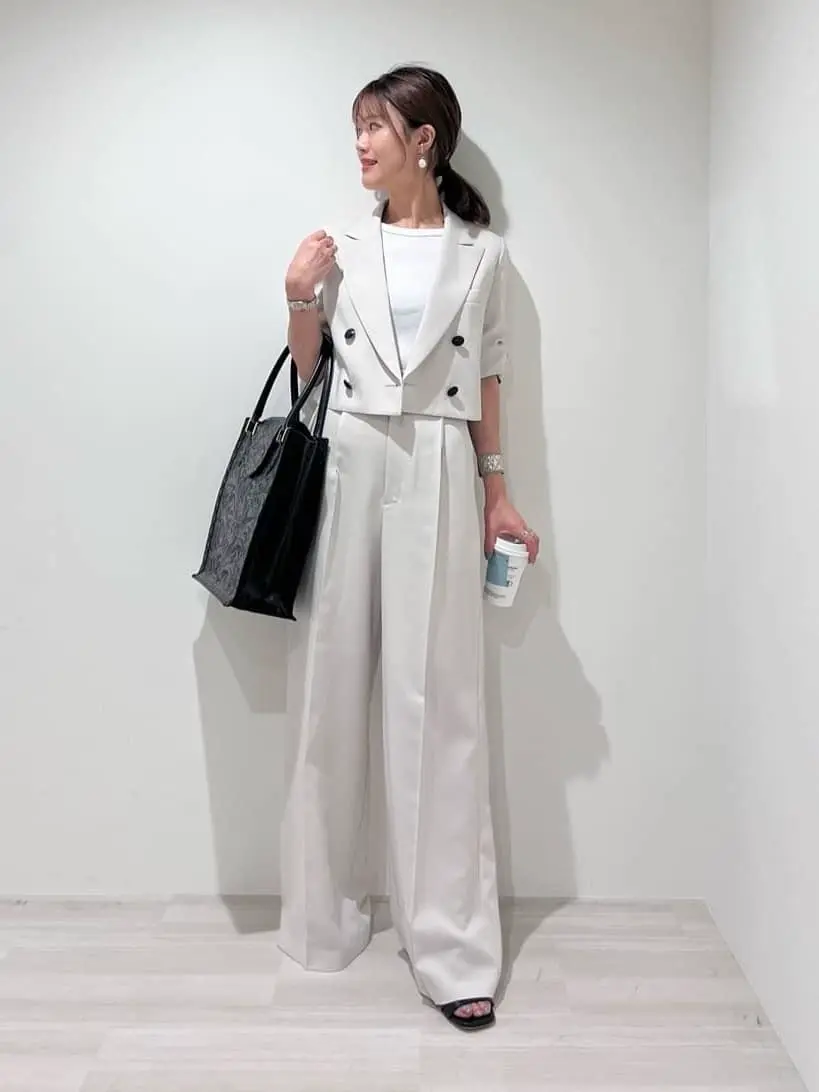 GRACE CONTINENTAL A.Kameyama コーディネート画像