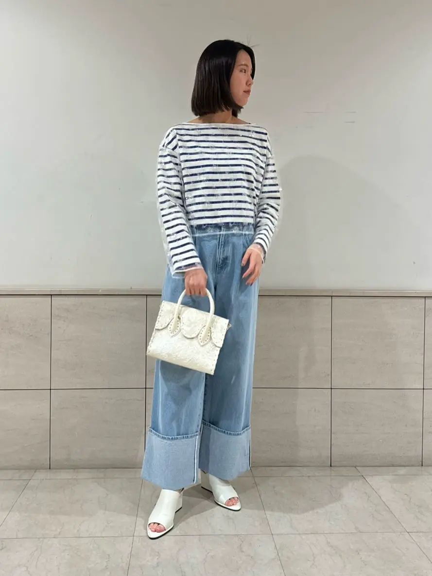 GRACE CONTINENTAL 伊藤　静華 コーディネート画像