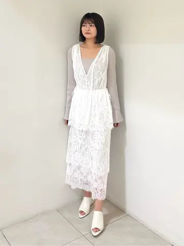 GRACE CONTINENTAL MORITA AI コーディネート画像