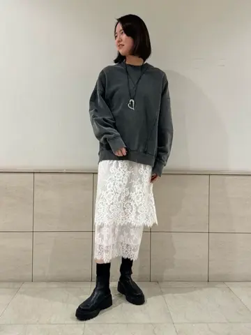 GRACE CONTINENTAL 伊藤　静華 コーディネート画像