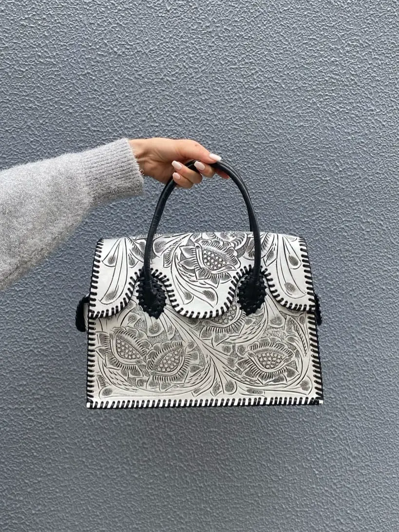 GRACE CONTINENTAL miyata コーディネート画像