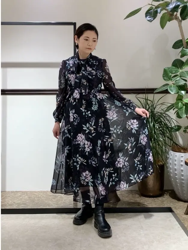 美品 25ss ダイアグラム グレースコンチネンタル フラワーレイヤーワンピース レイヤードレースニットワンピース / GRACE CONTINENTAL | GRACE