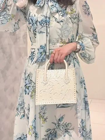 GRACE CONTINENTAL OZAWA コーディネート画像