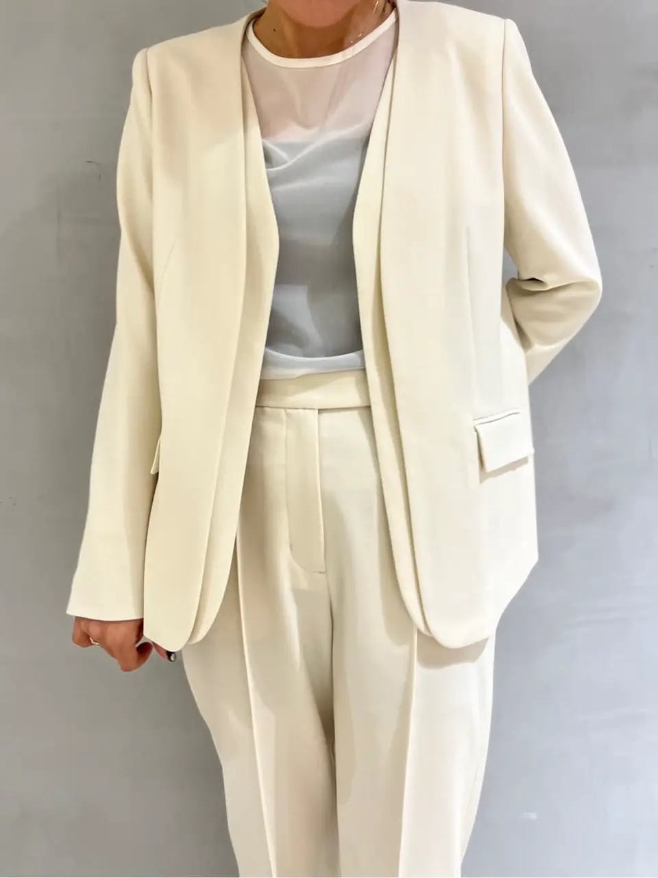 GRACE CONTINENTAL 穐山　香織 コーディネート画像