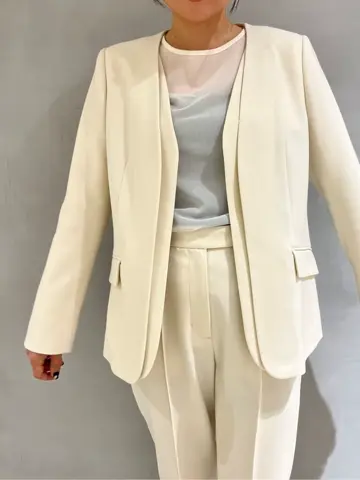 GRACE CONTINENTAL 穐山　香織 コーディネート画像