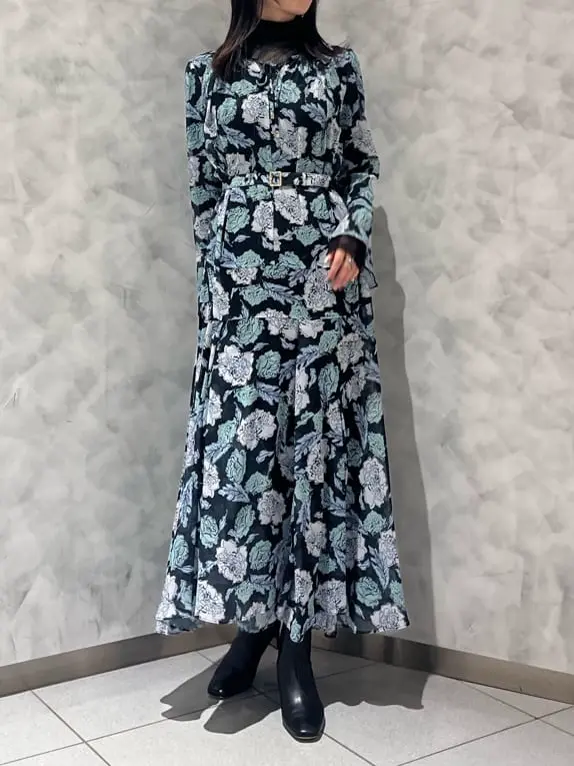 GRACE CONTINENTAL OZAWA コーディネート画像