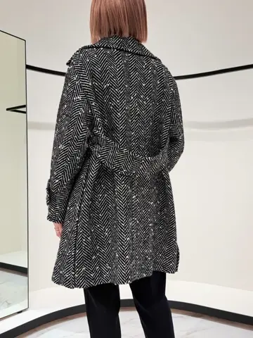 GRACE CONTINENTAL 今野　志保 コーディネート画像