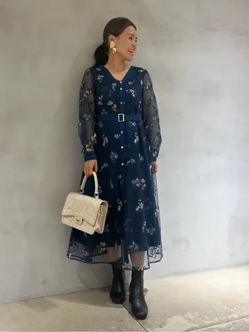 GRACE CONTINENTAL 穐山　香織 コーディネート画像