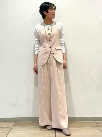 GRACE CONTINENTAL yoshi コーディネート画像