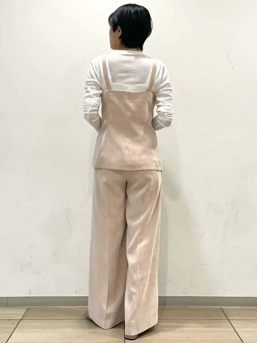 GRACE CONTINENTAL yoshi コーディネート画像