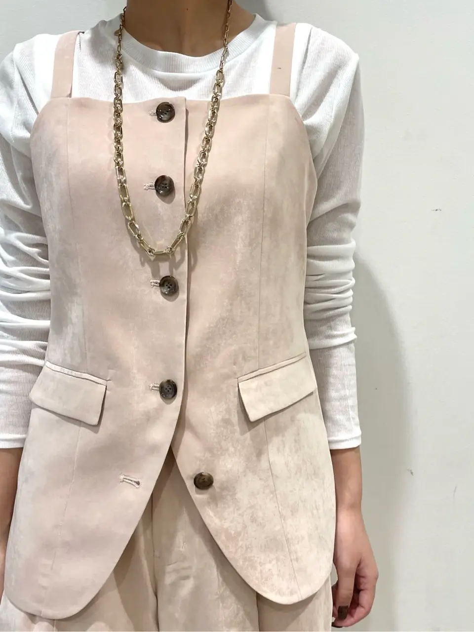 GRACE CONTINENTAL yoshi コーディネート画像