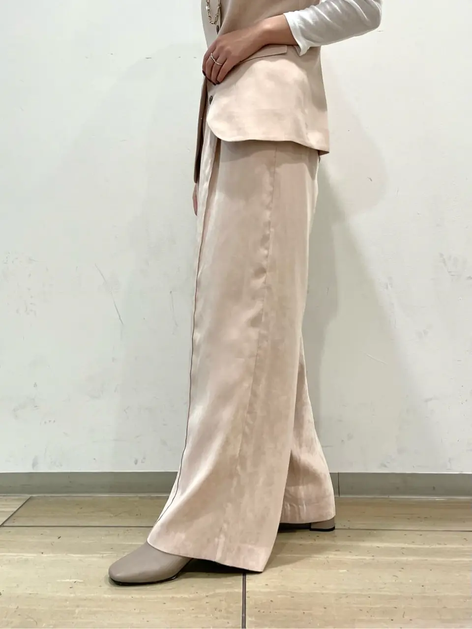 GRACE CONTINENTAL yoshi コーディネート画像