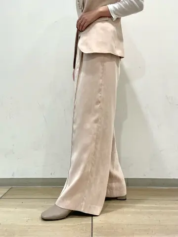 GRACE CONTINENTAL yoshi コーディネート画像