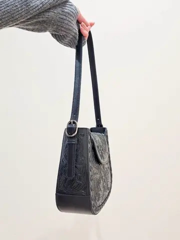 GRACE CONTINENTAL 今野　志保 コーディネート画像