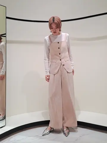 GRACE CONTINENTAL 今野　志保 コーディネート画像