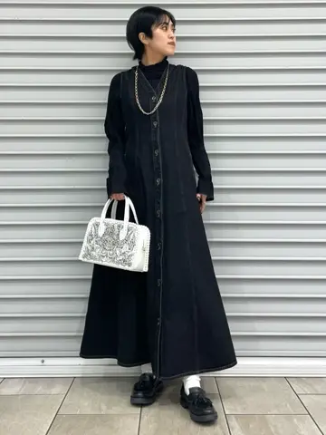 GRACE CONTINENTAL yoshi コーディネート画像