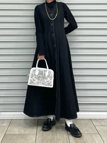 GRACE CONTINENTAL yoshi コーディネート画像