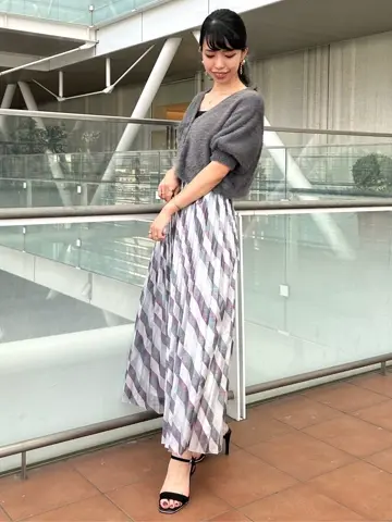 GRACE CONTINENTAL FUKUSHIMA YURIE コーディネート画像