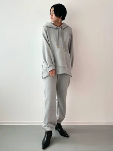 GRACE CONTINENTAL yoshi コーディネート画像