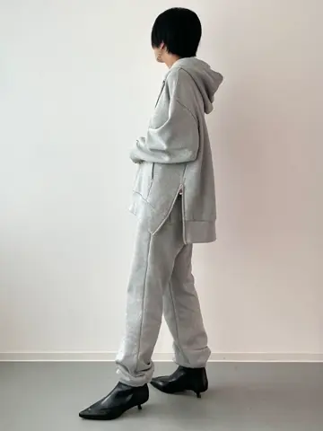 GRACE CONTINENTAL yoshi コーディネート画像