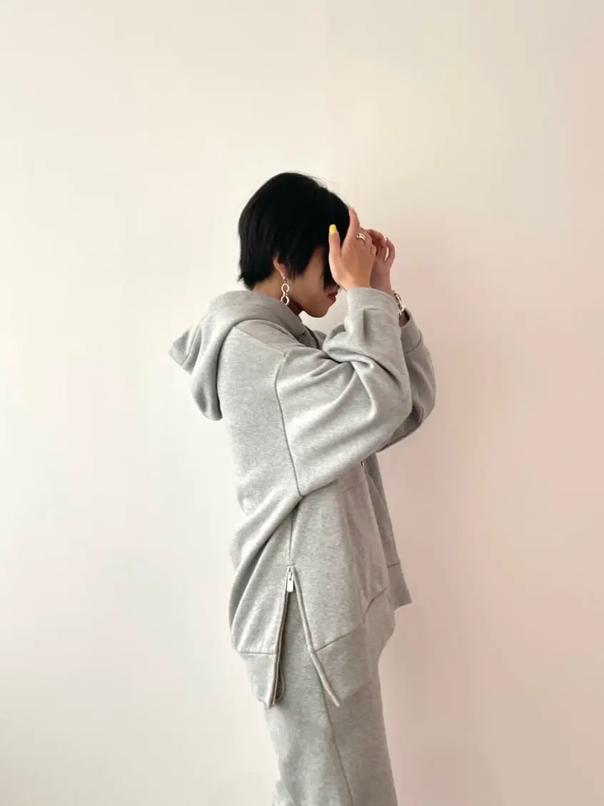 GRACE CONTINENTAL yoshi コーディネート画像