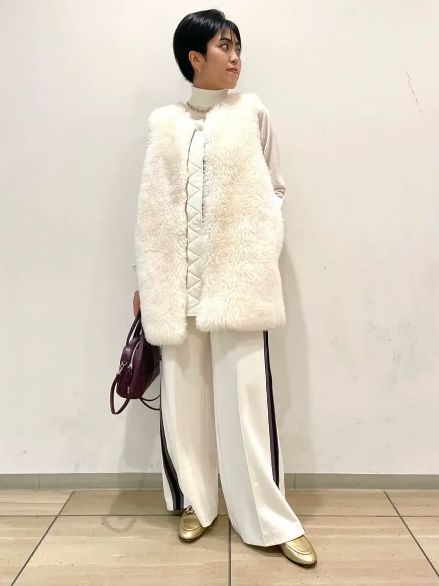 GRACE CONTINENTAL yoshi コーディネート画像