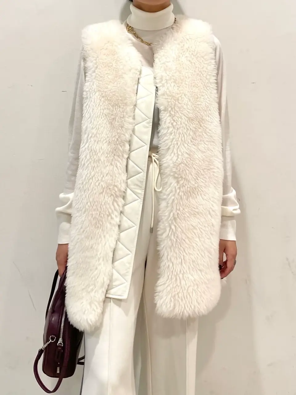 GRACE CONTINENTAL yoshi コーディネート画像