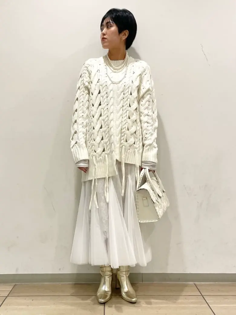 GRACE CONTINENTAL yoshi コーディネート画像