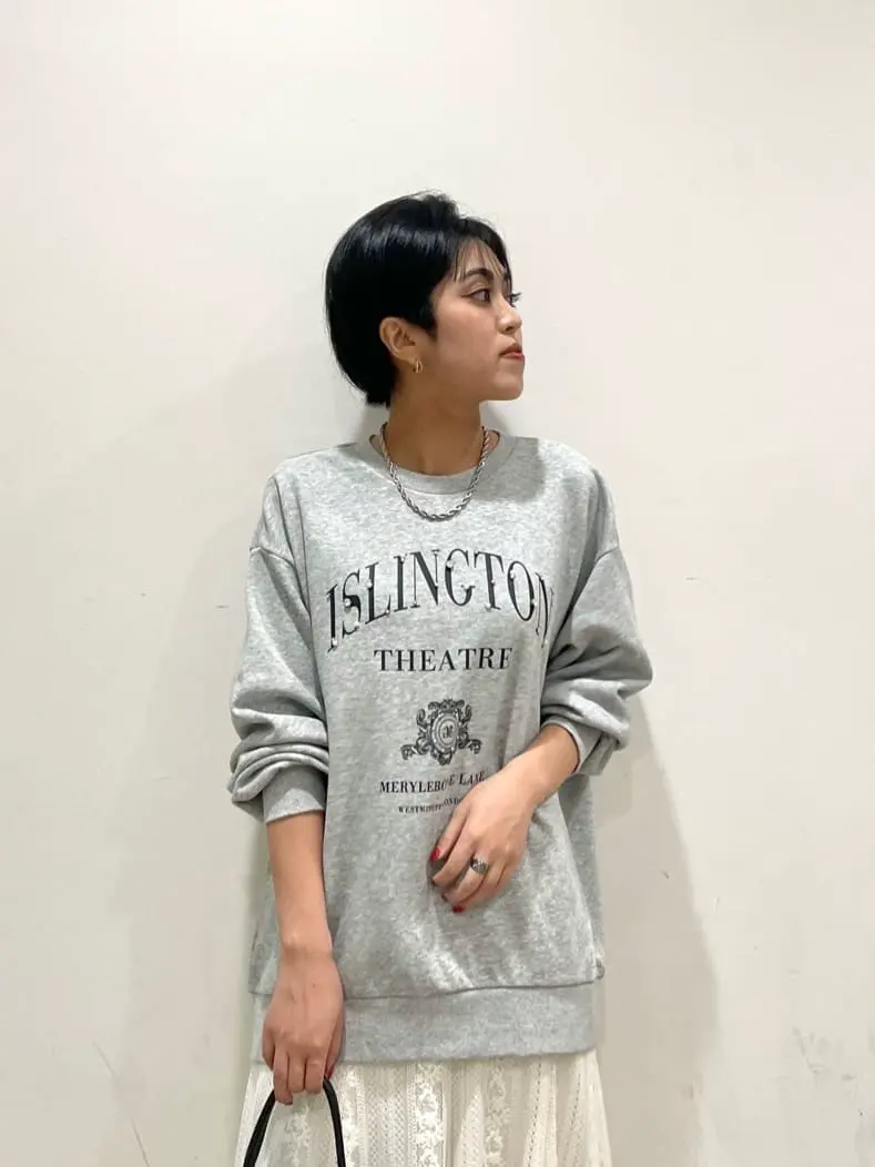 GRACE CONTINENTAL yoshi コーディネート画像