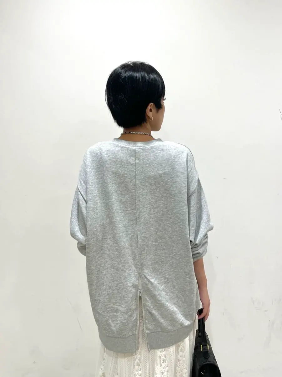 GRACE CONTINENTAL yoshi コーディネート画像