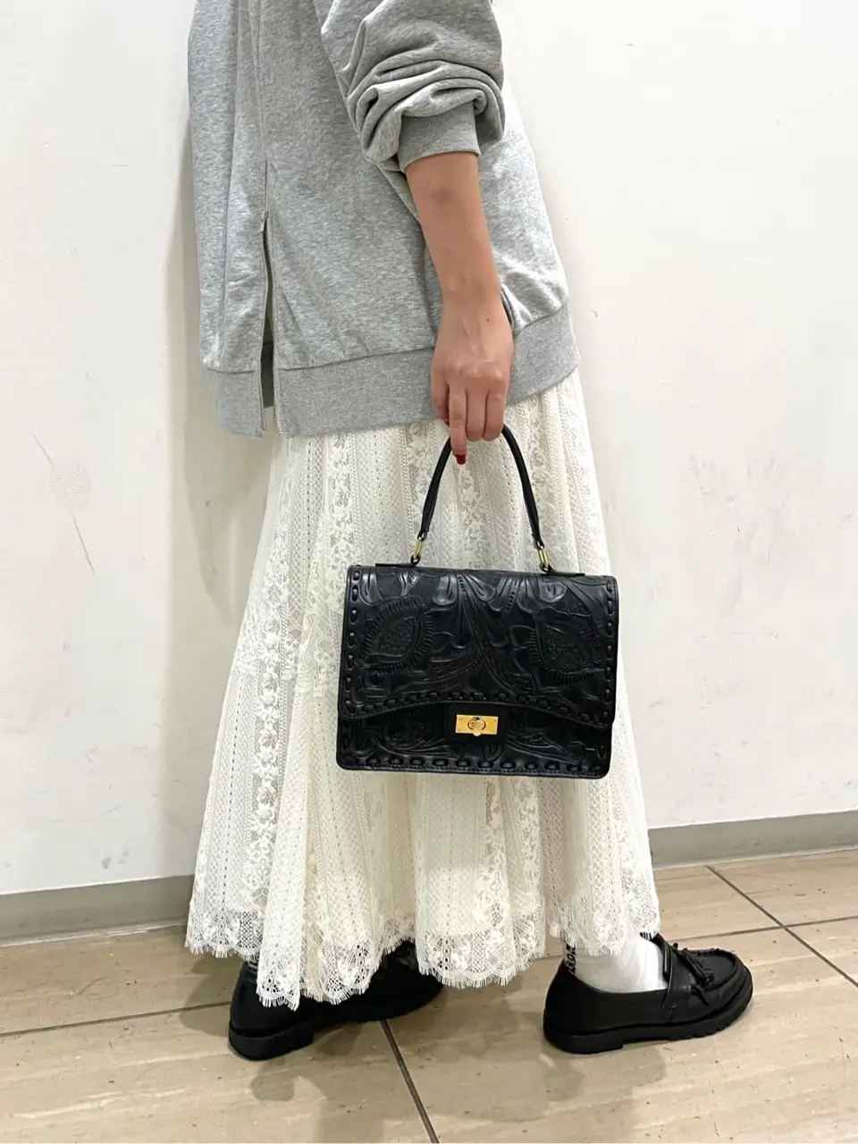 GRACE CONTINENTAL yoshi コーディネート画像