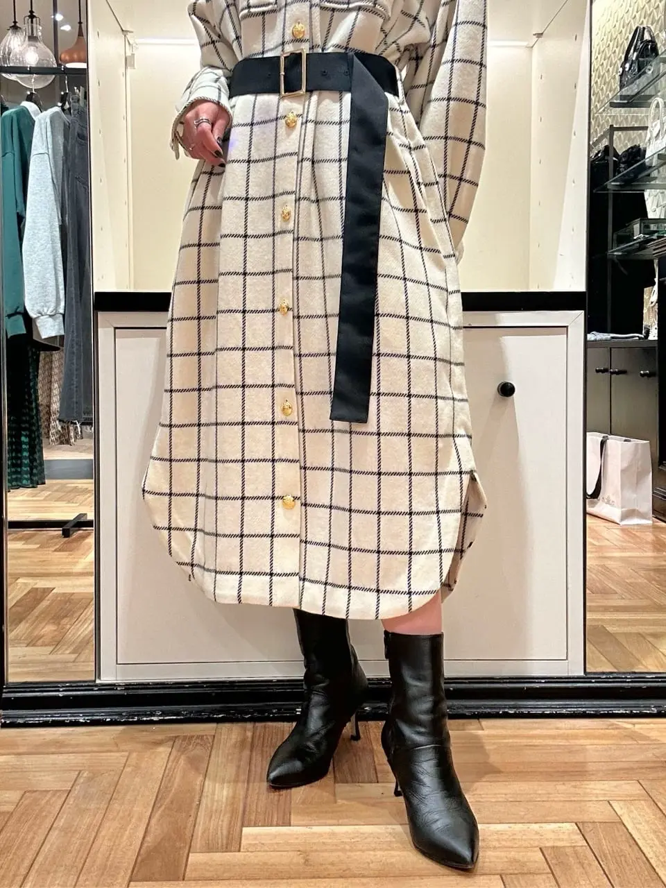 GRACE CONTINENTAL FUKUSHIMA YURIE コーディネート画像