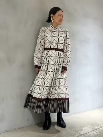 GRACE CONTINENTAL 穐山　香織 コーディネート画像