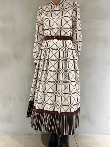 GRACE CONTINENTAL 穐山　香織 コーディネート画像