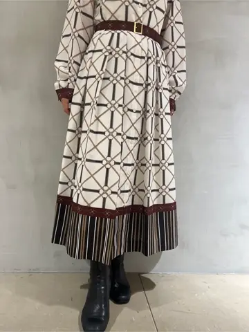 GRACE CONTINENTAL 穐山　香織 コーディネート画像