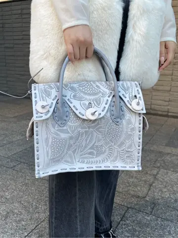 GRACE CONTINENTAL Machi コーディネート画像