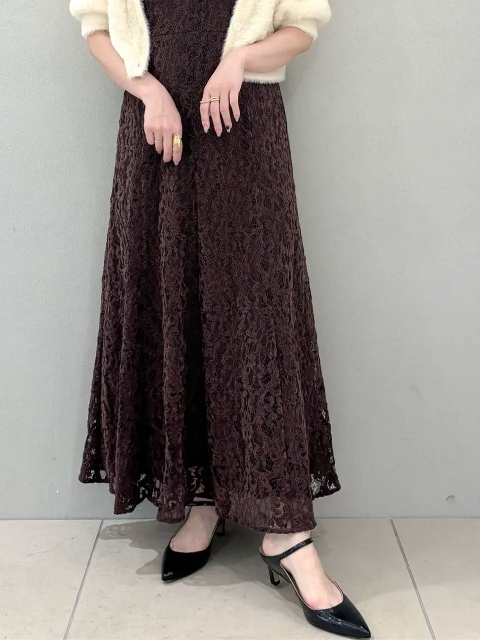 GRACE CONTINENTAL SAYUMI Nagashima コーディネート画像