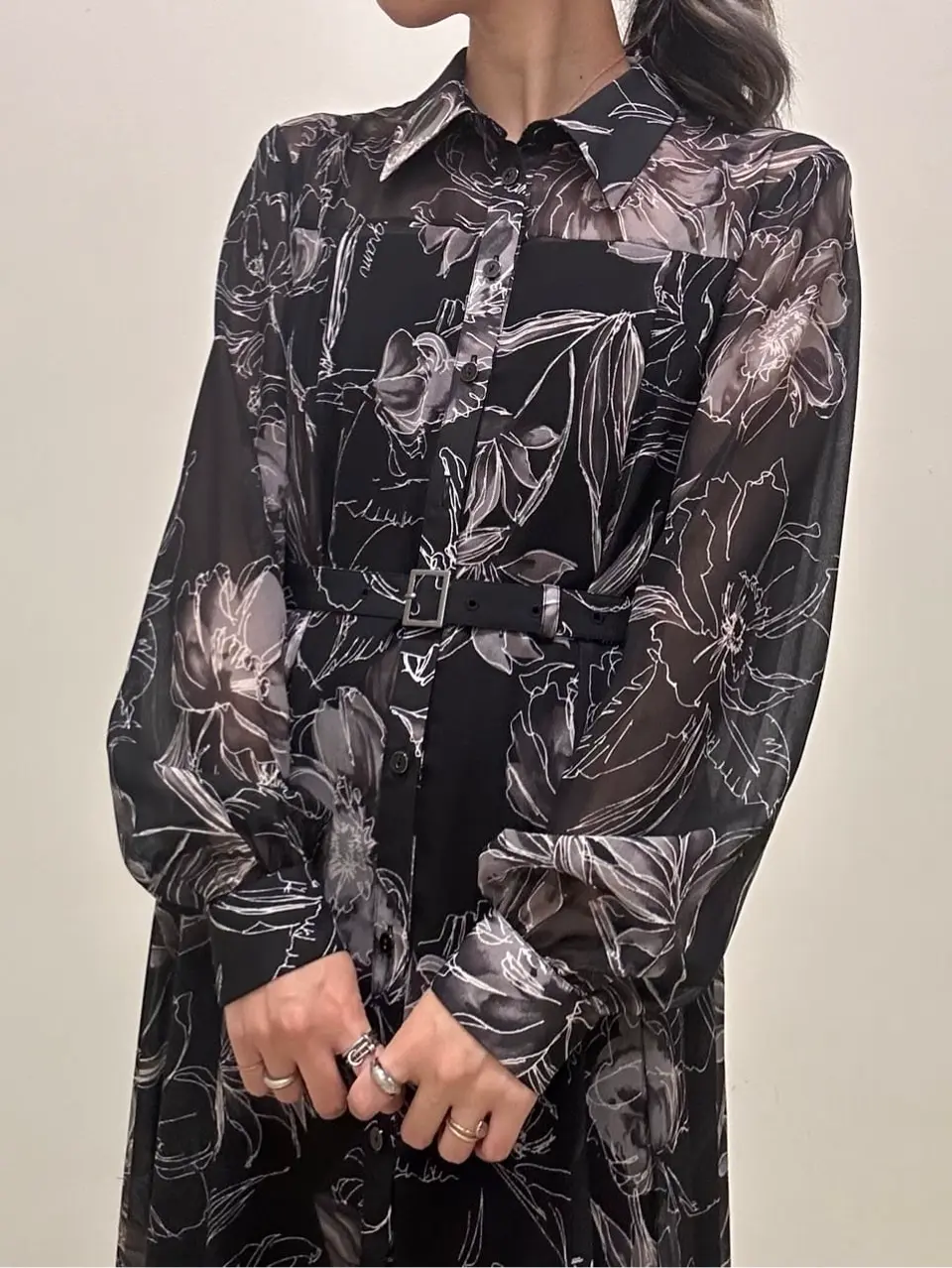 GRACE CONTINENTAL FUKUSHIMA YURIE コーディネート画像