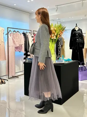 GRACE CONTINENTAL Hikaru Okada コーディネート画像