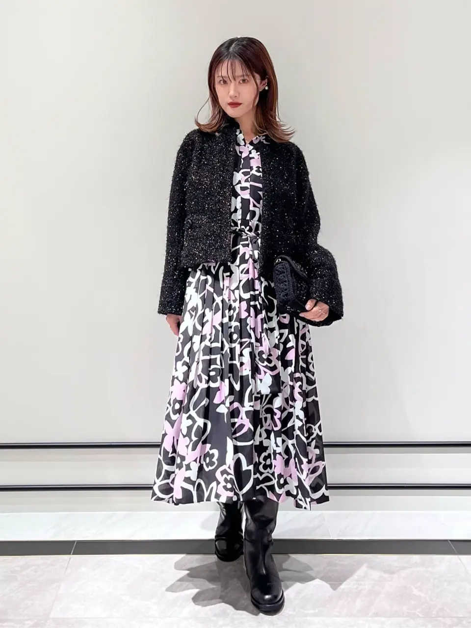 美品GRACE CONTINENTAL キカフラワープリーツドレス　ブラック キカフラワープリーツドレス / GRACE CONTINENTAL | GRACE