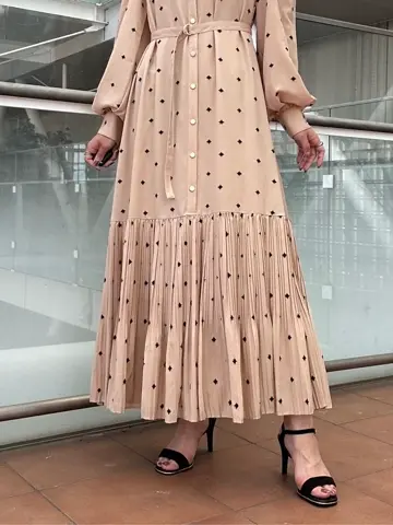 GRACE CONTINENTAL FUKUSHIMA YURIE コーディネート画像