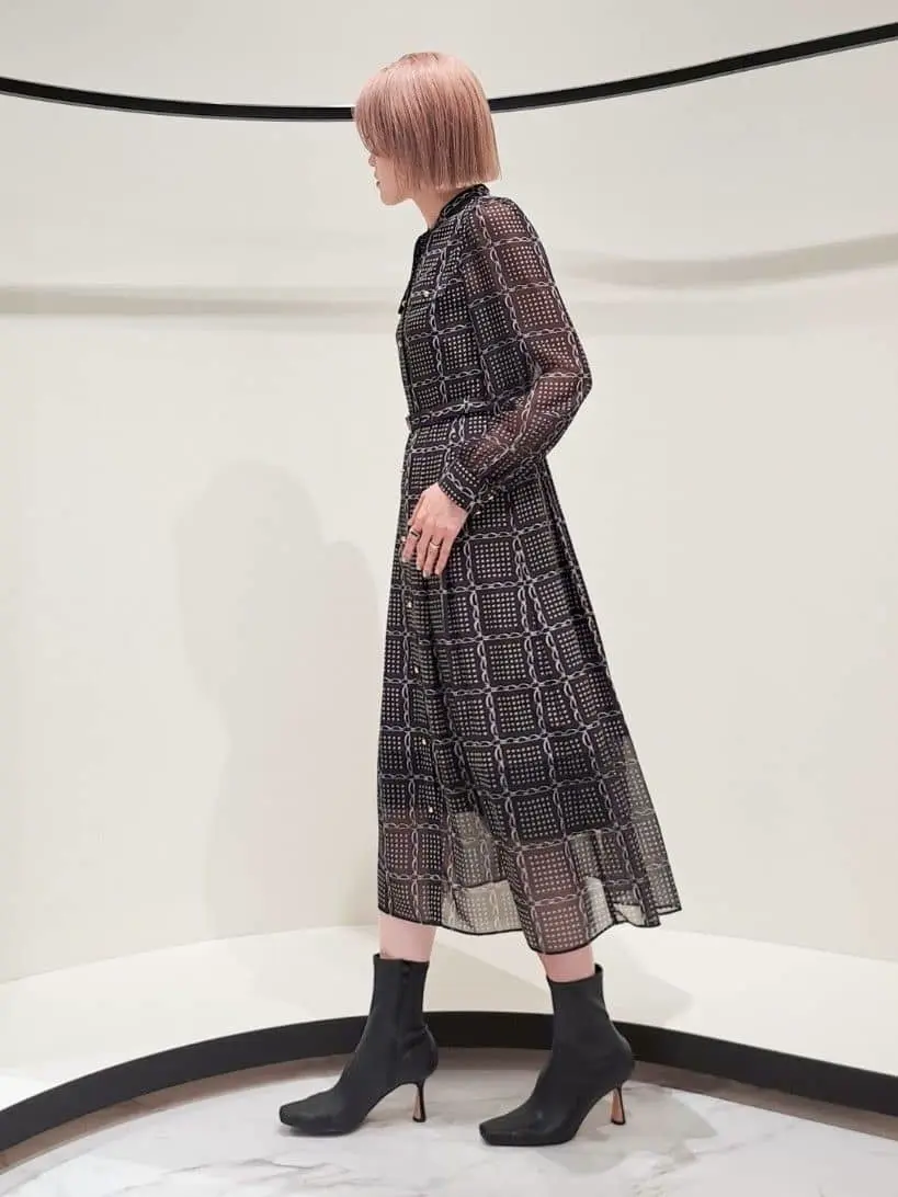 GRACE CONTINENTAL 今野　志保 コーディネート画像