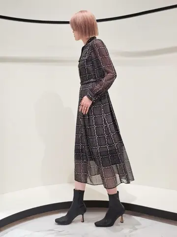 GRACE CONTINENTAL 今野　志保 コーディネート画像