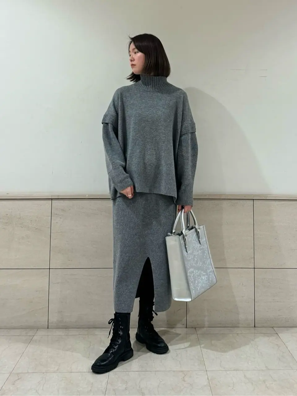 GRACE CONTINENTAL 伊藤　静華 コーディネート画像