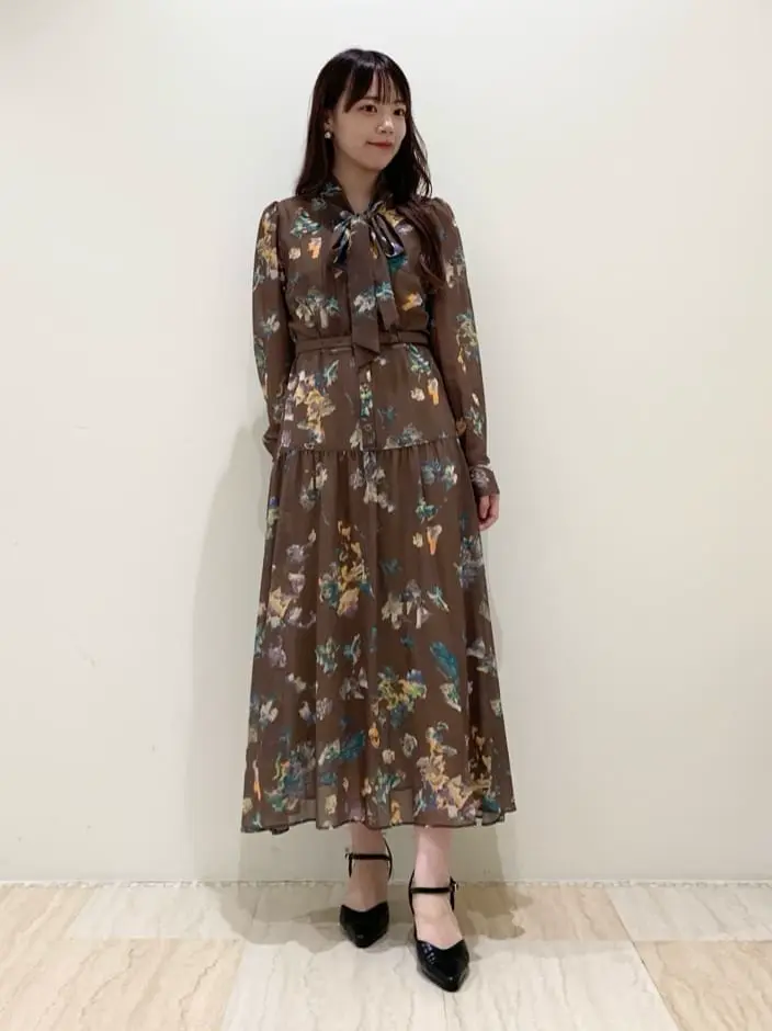 極美品　グレースコンチネンタル　ロングワンピース　ボウタイ　花柄　ティアード 極美品 グレースコンチネンタル ロングワンピース ボウタイ 花柄