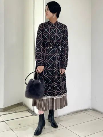 GRACE CONTINENTAL yoshi コーディネート画像