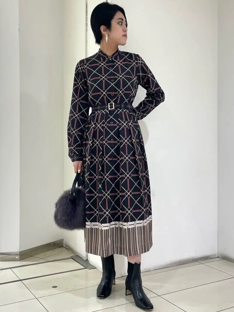 GRACE CONTINENTAL yoshi コーディネート画像